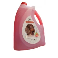 (لوکا) شامپو سگ و گربه با رایحه توت فرنگی 4 لیتری